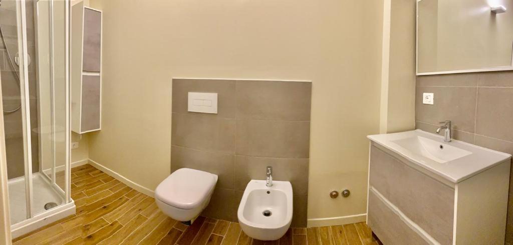 Suiten Apartments Bologna Phòng bức ảnh
